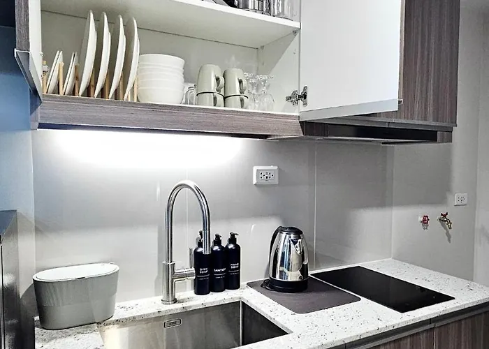 Apartment Park Mckinley West Luxury 1br Manila