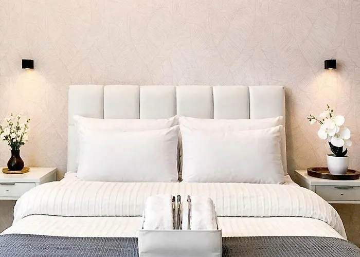Park Mckinley West Luxury 1br * Manila