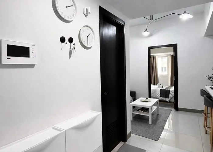 Park Mckinley West Luxury 1br