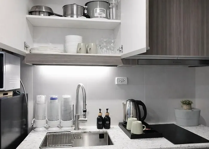 Park Mckinley West Luxury 1br * Manila