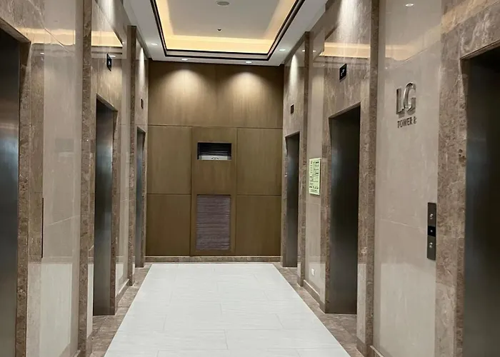 Park Mckinley West Luxury 1br Manila
