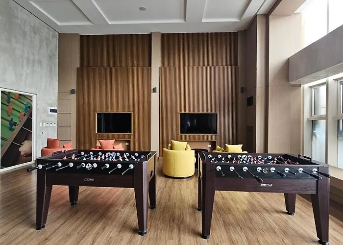 Park Mckinley West Luxury 1br Manila