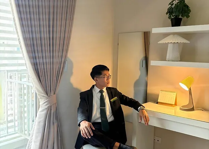Park Mckinley West Luxury 1br